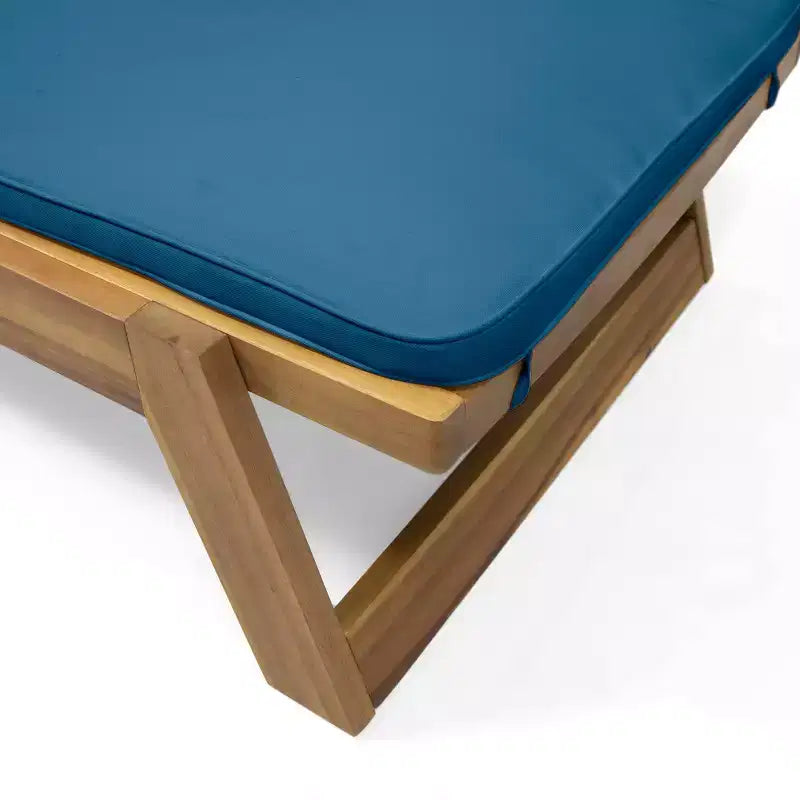 Set da 3 chaise longue da esterno Kyoto in legno di acacia con cuscini - Teak/Blu - Christopher Knight Home: Seduta senza braccioli da patio e tavolino d'appoggio