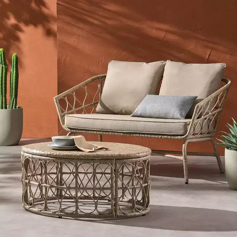 Set da 2 divanetti e tavolino da caffè Bruce Outdoor in vimini: stile boho, resistente ai raggi UV e alle intemperie - Christopher Knight Home