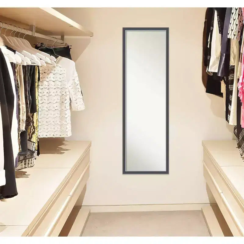 Specchio a figura intera con cornice sottile nera/argentata – Montaggio a porta o a parete, 1 persona