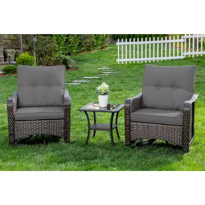 ALAULM Set di 3 Poltrone Girevoli a Dondolo in Vimini da Esterno per Patio con 1 Tavolino da Caffè in Rattan