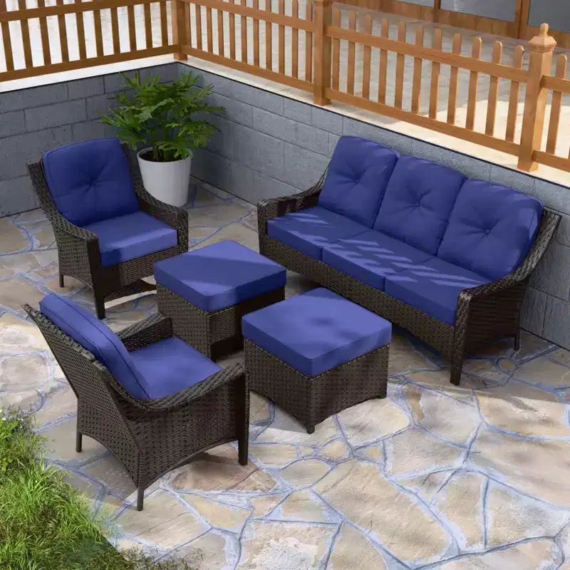 EAGLE PEAK Azure Bay Set di 5 Pezzi di Mobili per Esterni in Rattan, Divano e Sedie con Poggiapiedi