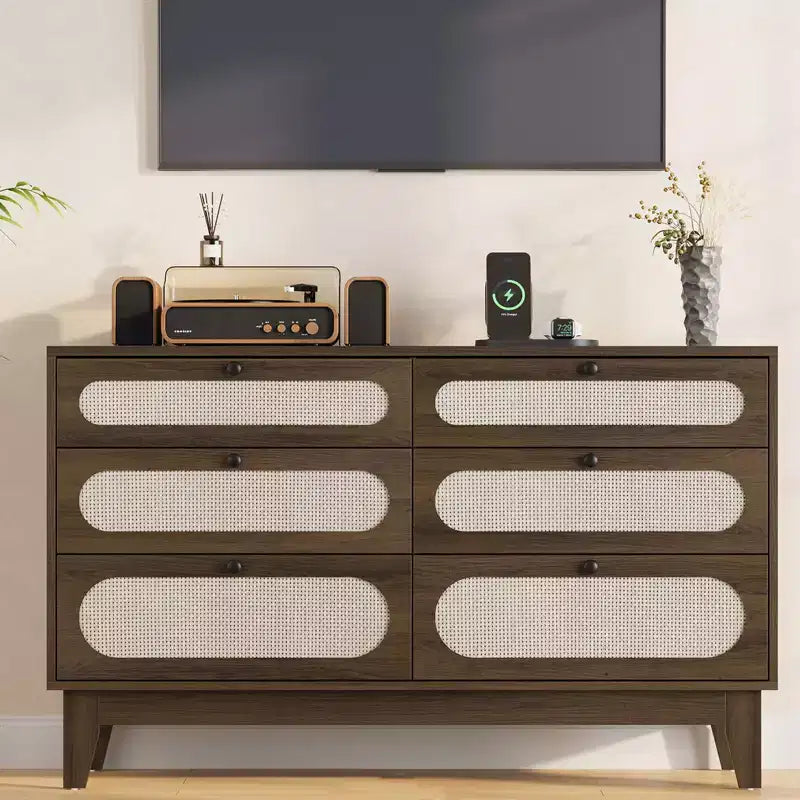 Cassettiera a 6 cassetti in rattan naturale con porte USB e prese di corrente