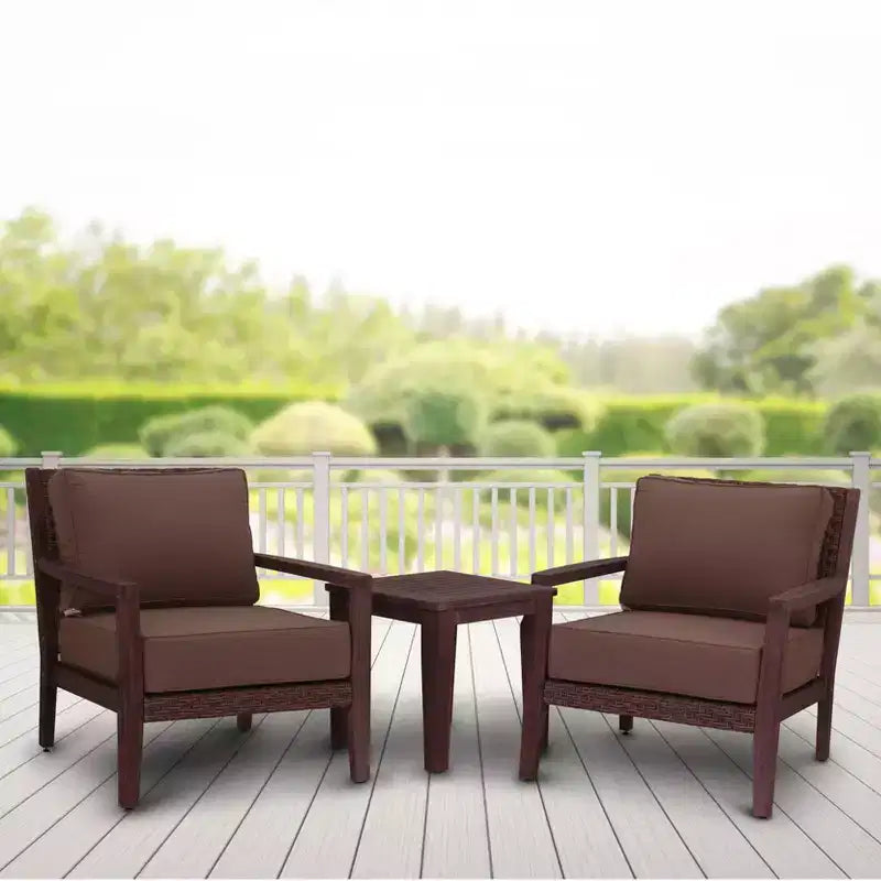 Courtyard Casual Bridgeport II Set di sedie Club da 3 pz Include: Due sedie Club e un tavolino.