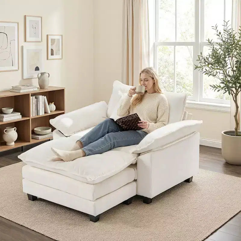 Poltrona d'accento in ciniglia con pouf, seduta singola, colori multipli