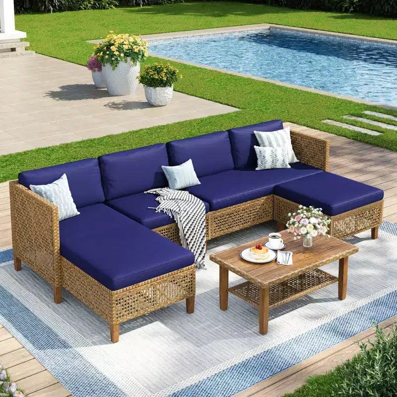 Divani Sezionali da Esterno in Rattan Intrecciato di Captiva Designs con Poggiapiedi e Cuscini