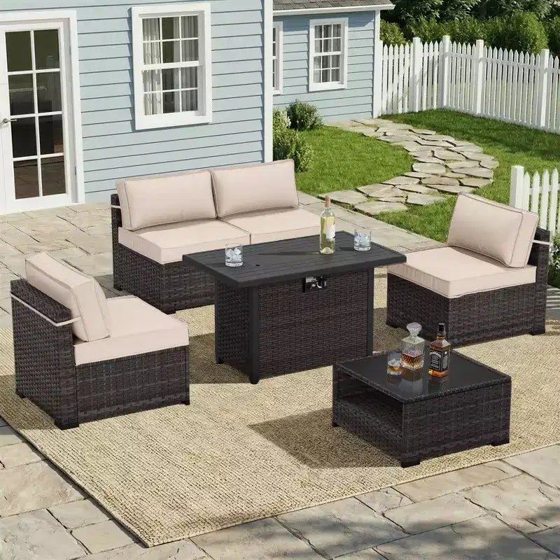 Set da patio 6 pezzi UPTIOT: 4 sedie laterali, tavolo con braciere marrone e tavolino da caffè in vetro temperato per eleganti riunioni all'aperto
