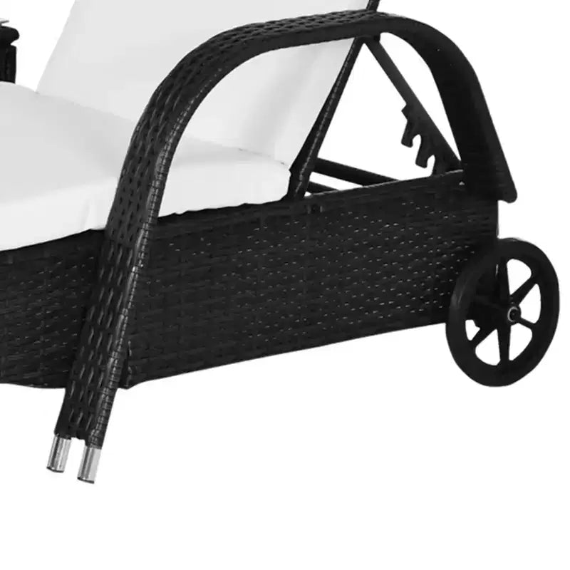 Set da salotto prendisole da esterno GDFStudio Sunvale a 3 pezzi in rattan e ferro con tavolino