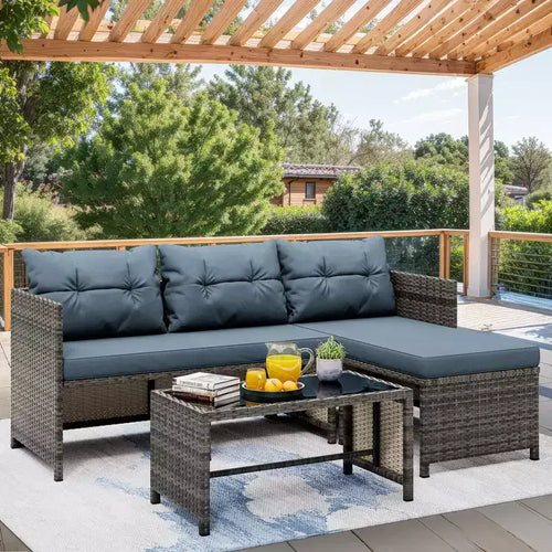 Celebalcony Mobili da Esterno per Patio, Set da 3 Pezzi in Rattan, Divano Sezionale a L con Cuscini e Tavolino in Vetro per Balcone e Giardino