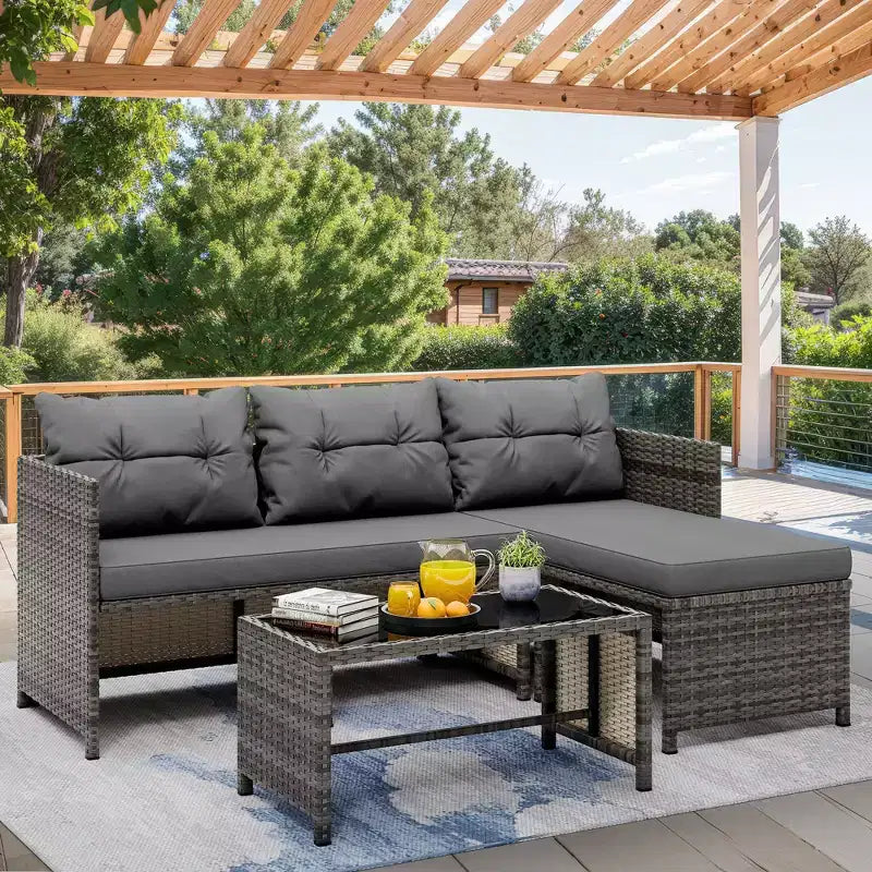 Celebalcony Mobili da Esterno per Patio, Set da 3 Pezzi in Rattan, Divano Sezionale a L con Cuscini e Tavolino in Vetro per Balcone e Giardino