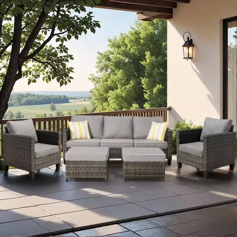Set di mobili da esterno HOMLUX 5 pezzi: divano a 3 posti + 2 sedie + 2 pouf