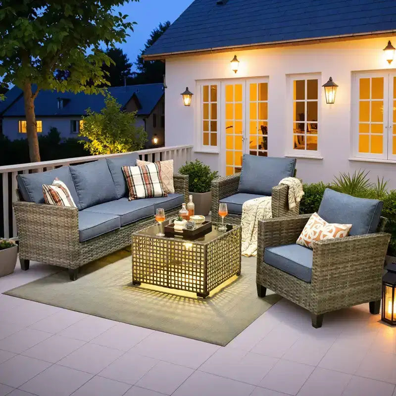 Set Divano da Esterno 4 Pezzi HOMLUX con Divano a 3 Posti, 2 Poltrone Singole e Tavolino da Caffè con LED, Rattan PE Grigio