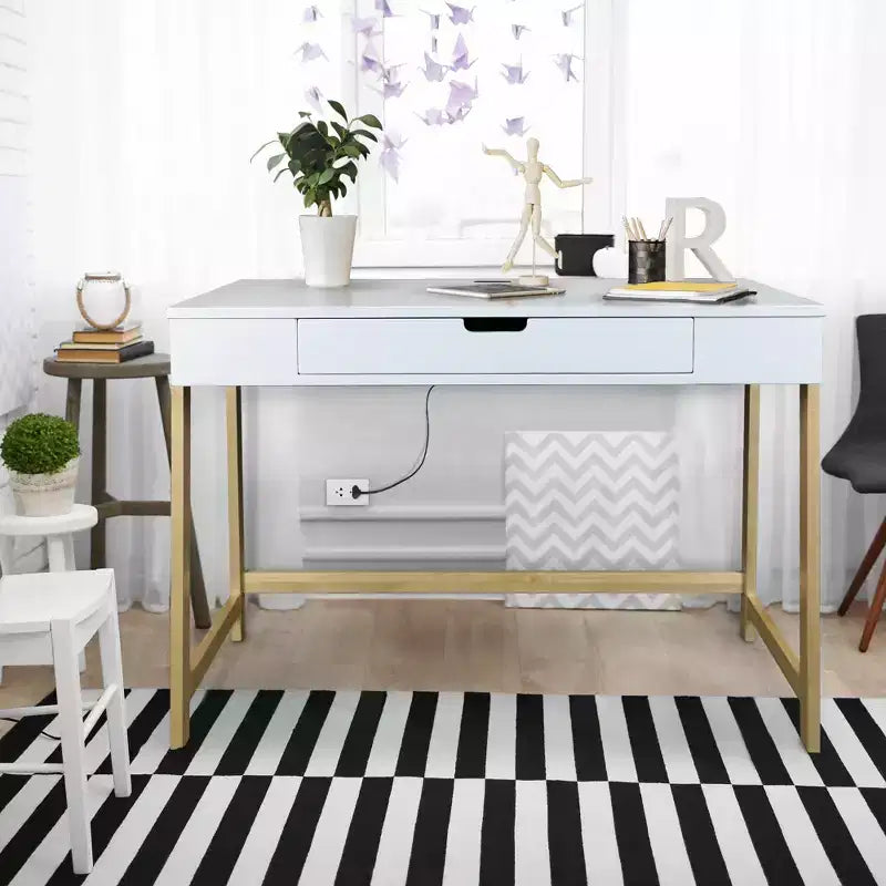 Scrivania in Legno Bianco e Naturale con 4 Porte USB, Utente Singolo