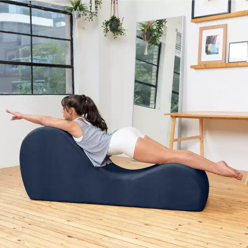 Chaise longue Avana Sleek per yoga - Prodotta negli USA - Ideale per stretching, relax, esercizio e altro, 60D x 18W x 26H pollici, grigio chiaro