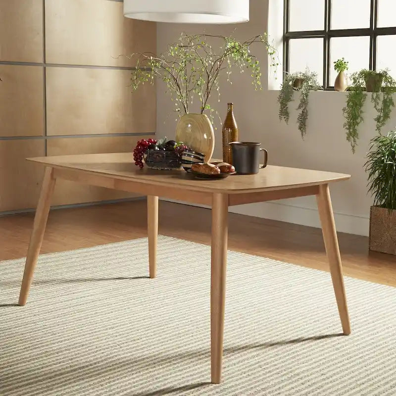 Set da pranzo affusolato in rovere norvegese e danese di iNSPIRE Q Modern
