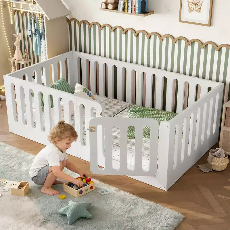 Letto Montessori a terra per bambini, singolo, bianco, con sponde e cancelletto – Legno massello, 1 posto