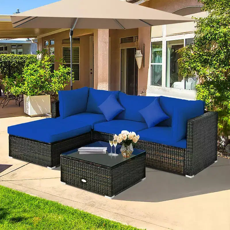 Set Mobili da Giardino in Rattan da Esterno Costway 5 Pezzi con Cuscini Turchesi/Blu Scuro/Neri