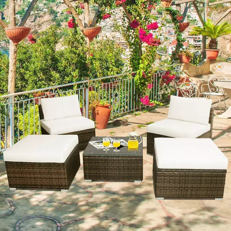 Costway Set Mobili da Giardino in Rattan Intrecciato 5 Pezzi, Divano Senza Braccioli, Pouf, Cuscini