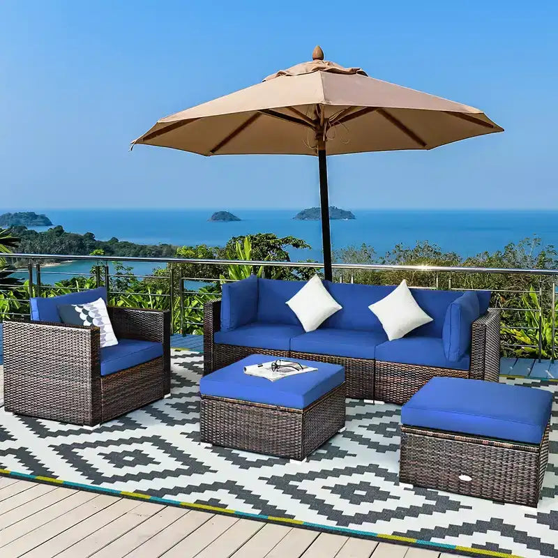 Costway Set Mobili da Giardino 6 Pezzi in Rattan Divano Sezionale con Cuscini Tavolino Ottomana Blu Navy