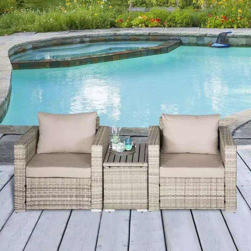 Set da 3 Pezzi per Patio Outsunny, Mobili da Balcone in Rattan PE Intrecciato, Tavolo e Sedie con Cuscini, Tavolo Composito per Appartamento, Grigio