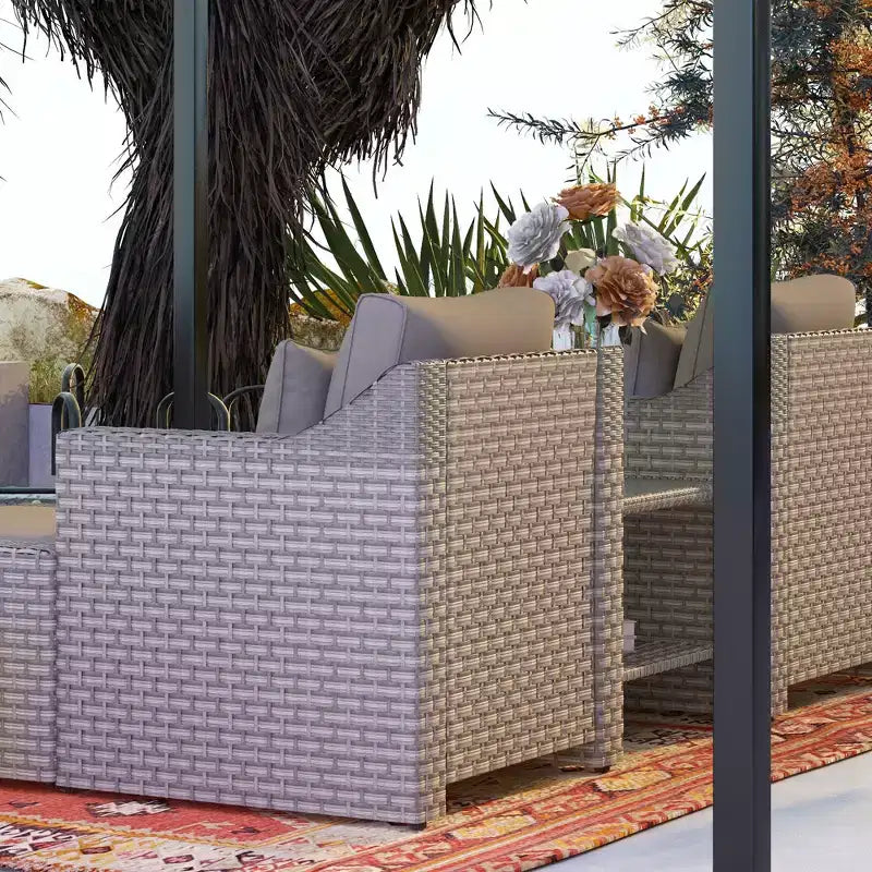 Outsunny Set Mobili da Giardino 5 Pezzi, Salottino da Esterno in Rattan PE per Tutte le Stagioni con Sedie, Poggiapiedi, Tavolino, Cuscini e Guanciali Inclusi