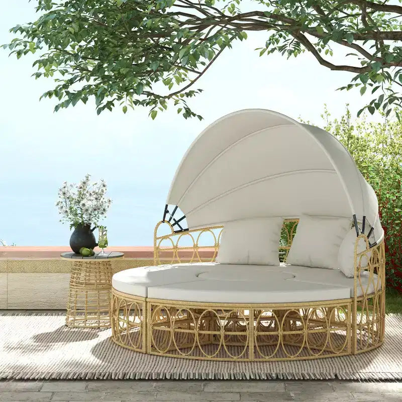 Outsunny Letto rotondo da esterno 4 pezzi con tettuccio, set mobili da giardino in rattan PE imbottito, bianco crema