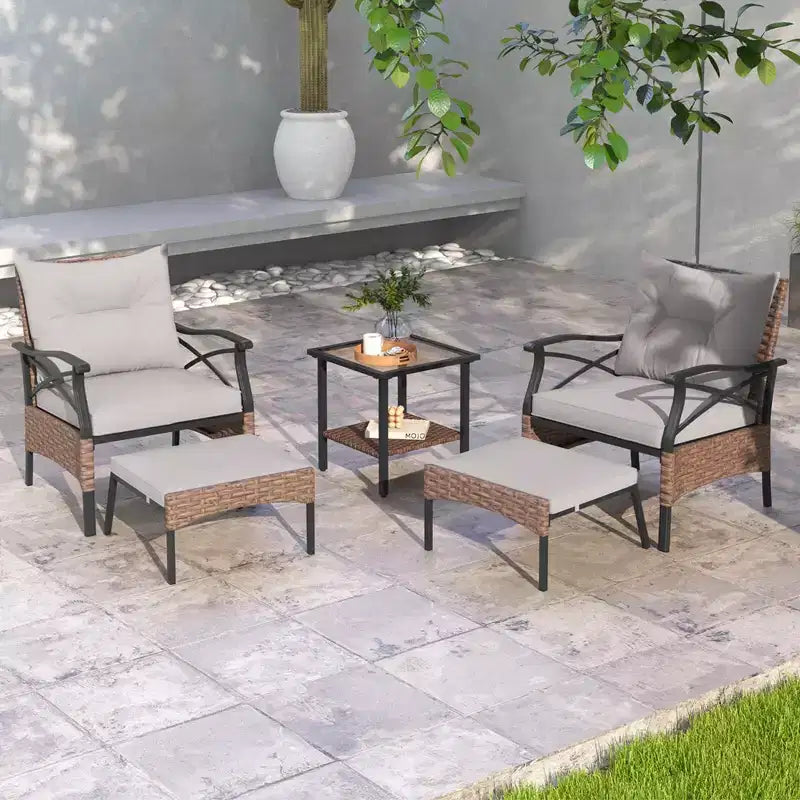 Costway Set da 5 Pezzi per Patio con Tavolino da Caffè a 2 Livelli e 2 Pouf con Cuscini Inclusi