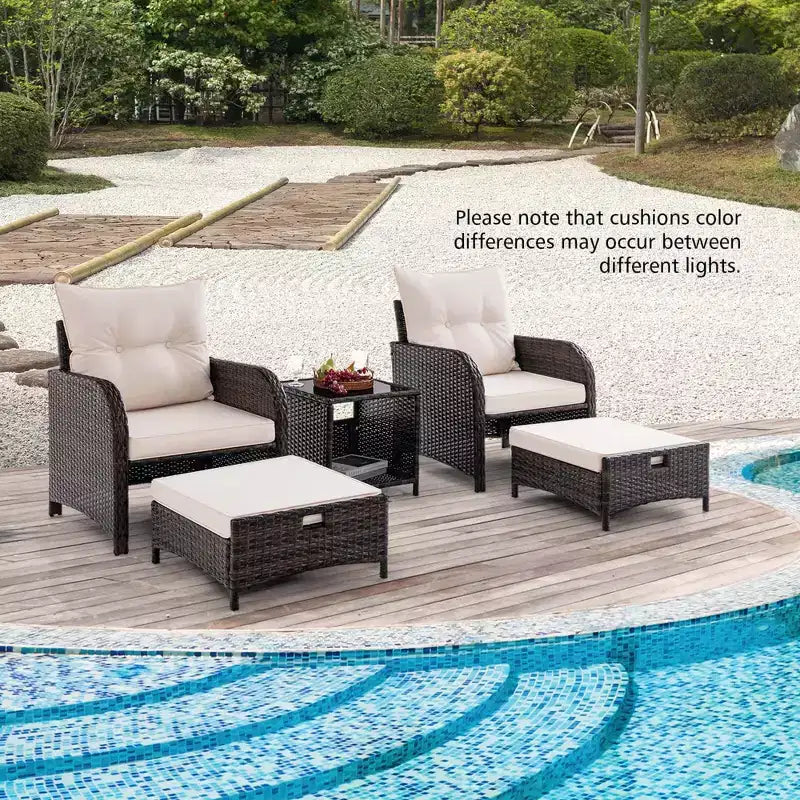Costway Set da conversazione da patio 5 pezzi con 2 sedie, 2 pouf e 1 tavolino da caffè per giardino, beige