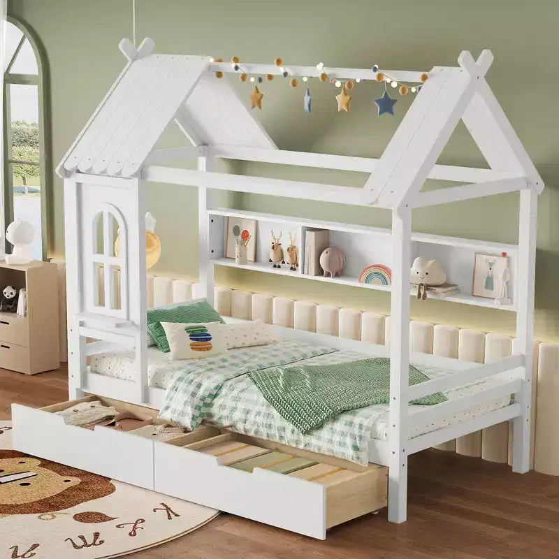 Letto a piattaforma a forma di casetta con cassetti contenitore e finestra, struttura in legno massello con ripiani, design giocoso per bambini, bianco chiaro