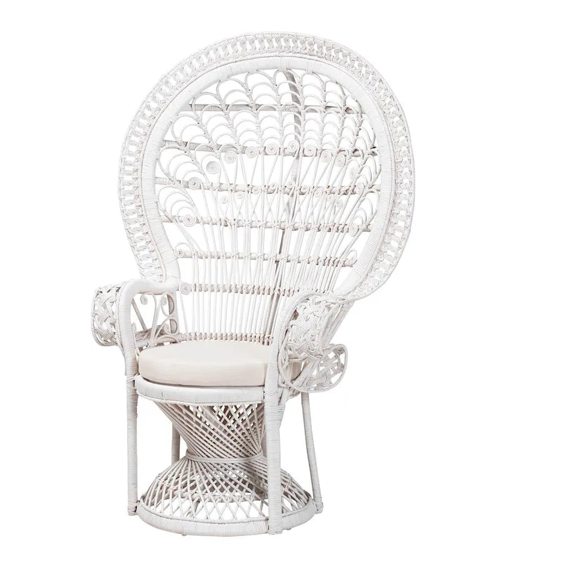 Sedia pavone in rattan naturale bianco dallo stile moderno bohémien Kallima