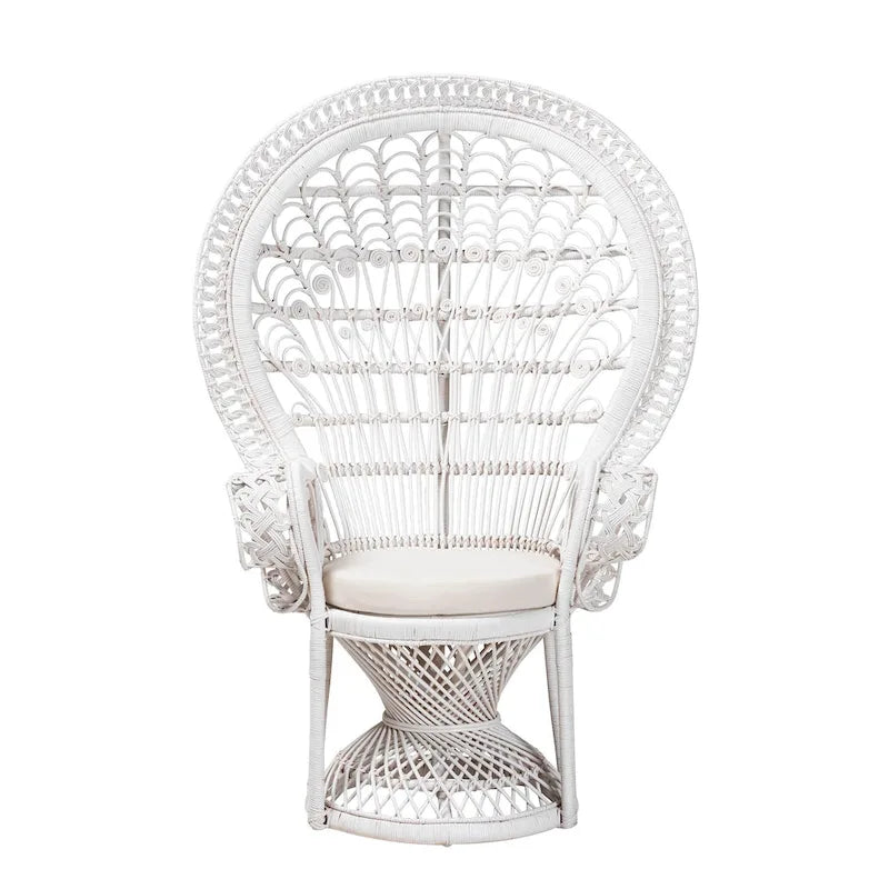 Sedia pavone in rattan naturale bianco dallo stile moderno bohémien Kallima